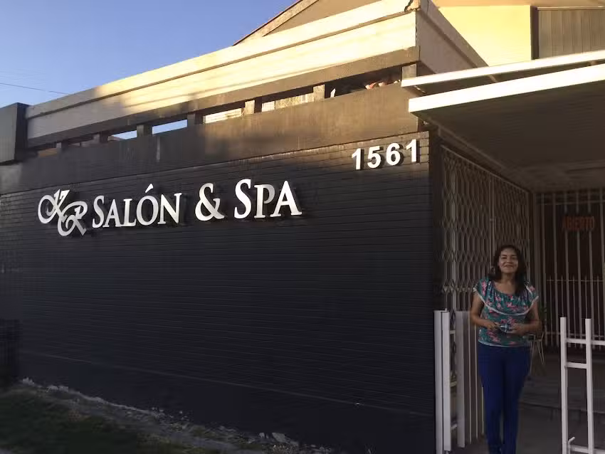 KR Sal&oacute;n & Spa Beauty Experts
