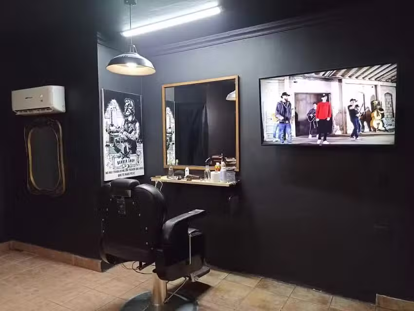 La alcaldia barber shop