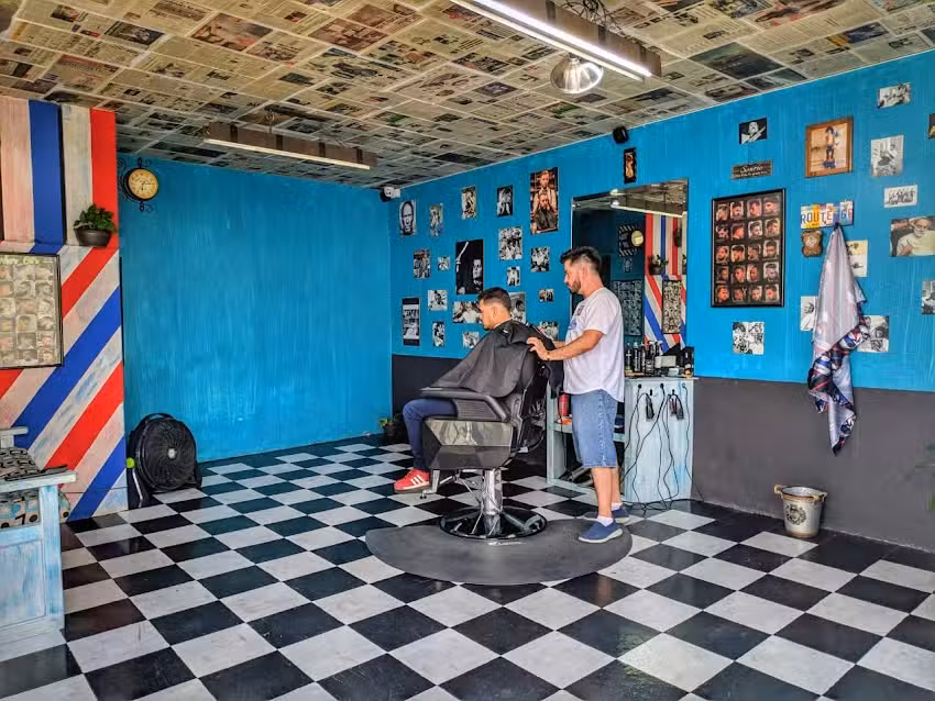 &ldquo;La Barber&iacute;a&rdquo;