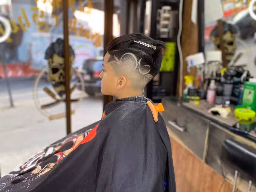 LA IMPERIAL (BARBER SHOOP)