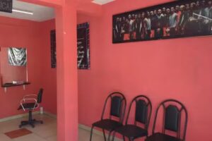 la peluquería salon y barberia