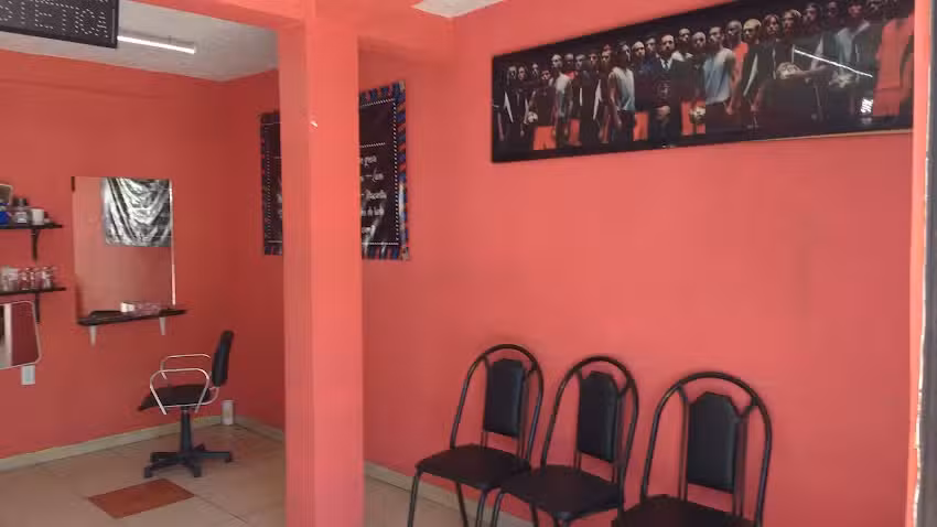 la peluquer&iacute;a salon y barberia