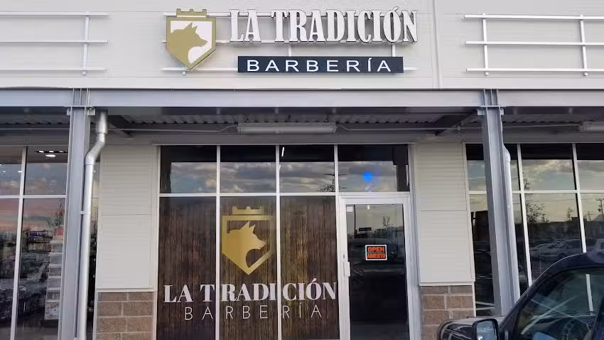 La Tradici&oacute;n Barber&iacute;a