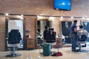 Las Barbas de Don Porfirio (Barber&iacute;a)