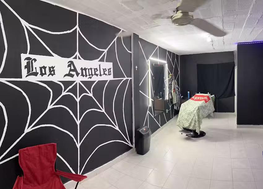 &ldquo;LOS ANGELES&rdquo; Barber Shop