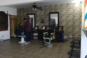 Luciano Peluquer&iacute;a y Barberia