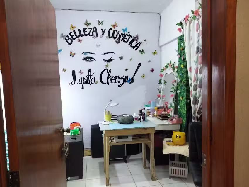 Lupita Chenzii Belleza y Cosm&eacute;tica