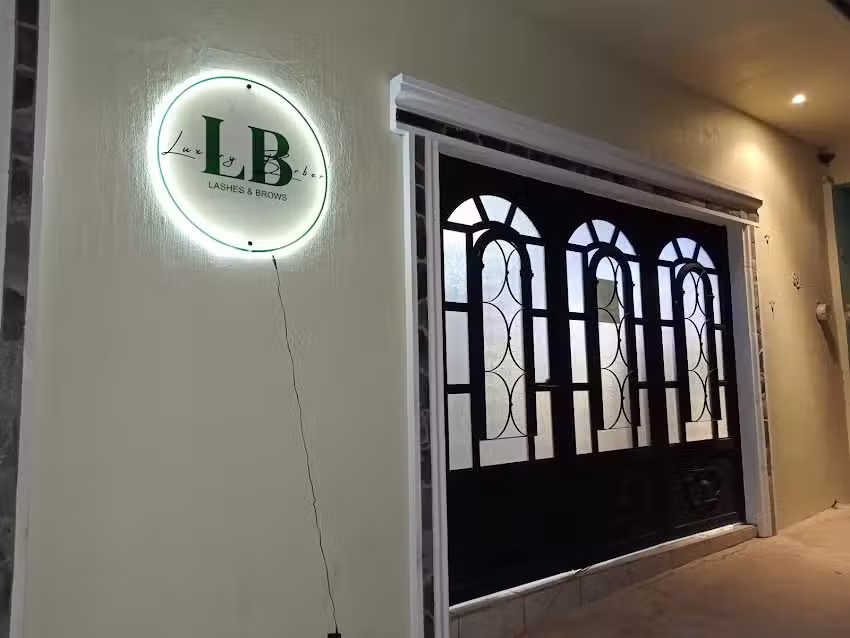 Luxury barber lashes & brows