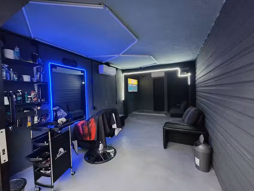 Luxury Barber Shop Bacalar
