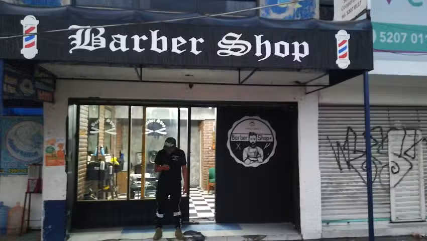 Mala fama barber shop