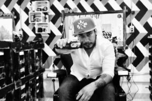 MALA PINTA. Barber & Beauty