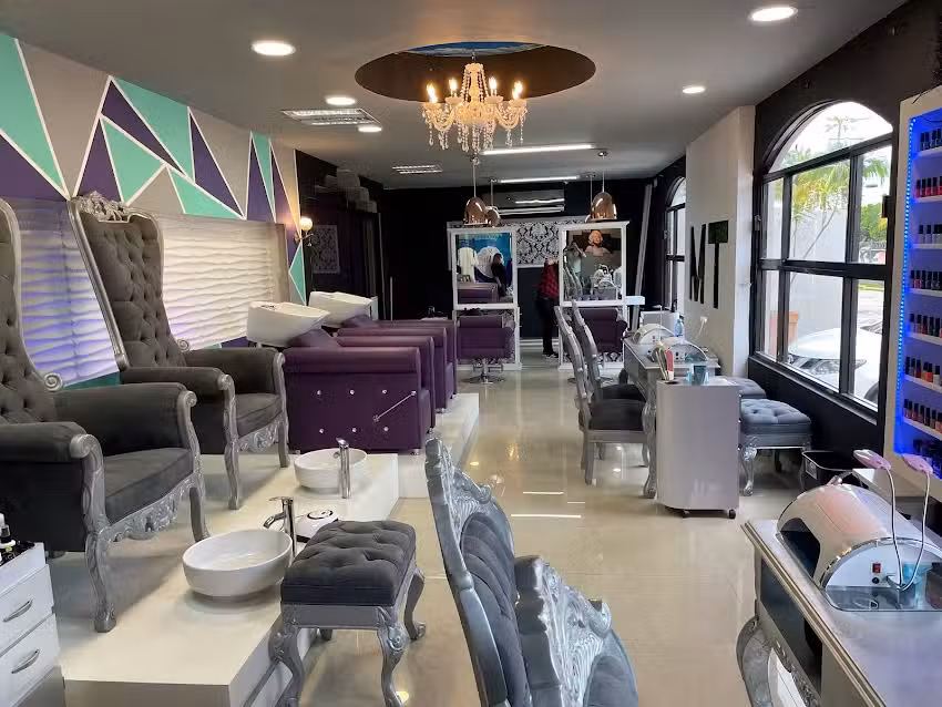 MARIA TIJERAS Woman Luxury Spa