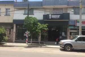 Master Barber&iacute;a