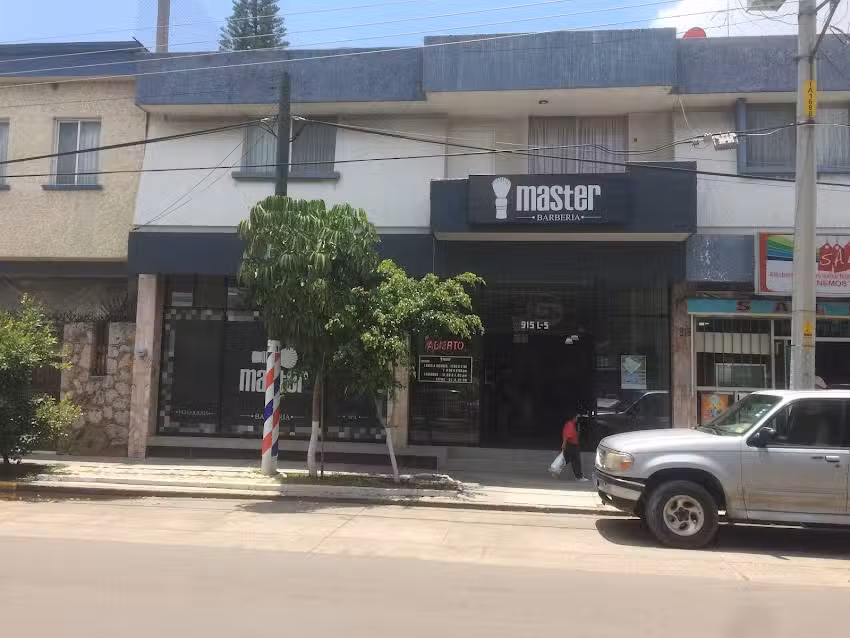 Master Barber&iacute;a