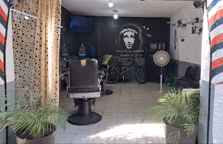 MEDINA barber and Classic.