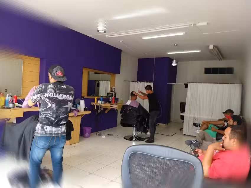 MEN HOUSE BARBER SHOP