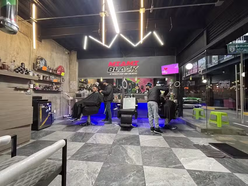 Miami cuts barber studio