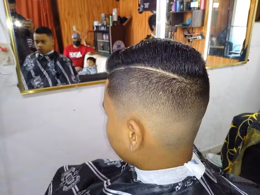Mike&rsquo;s Barber Shop
