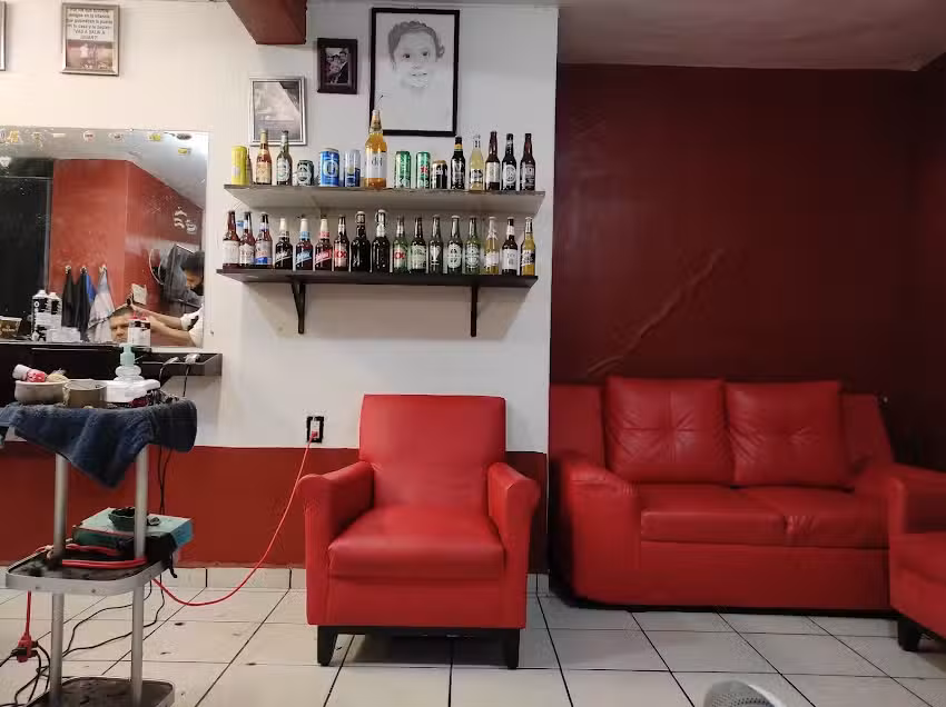 MOHIKANO Peluquer&iacute;a