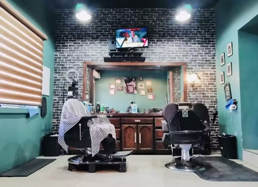 MONKEY&rsquo;S BARBER SHOP CUU