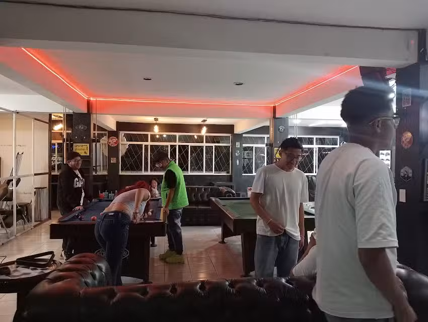 Montecristo Barber Shop