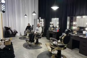 MR. BARBER SHOP X