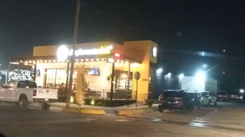 MR CONDE BARBER&Iacute;A & SPA