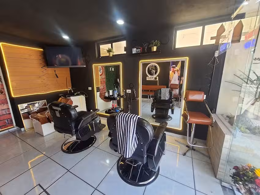 Mr. Mostacho Barber&iacute;a