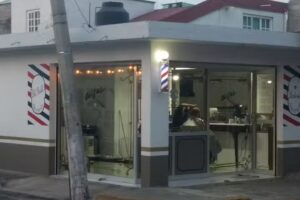 Old Skull Barber&iacute;a