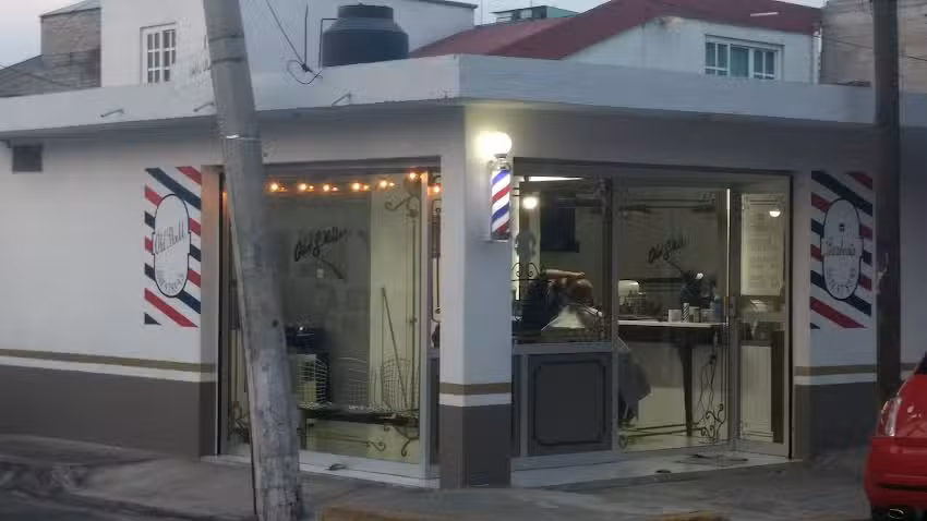 Old Skull Barber&iacute;a