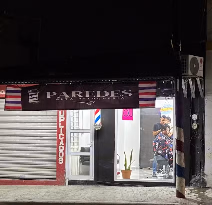 Paredes Peluquer&iacute;a
