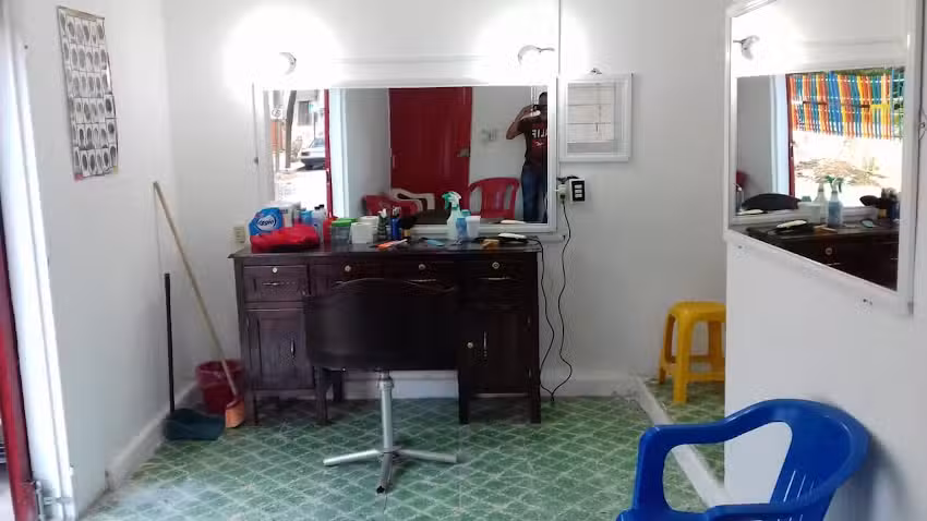 Peluquer&iacute;a &ldquo;Angel&hellip;es&rdquo;
