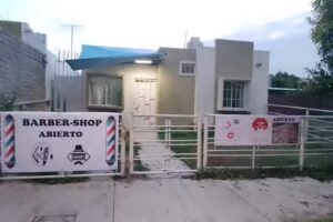 Peluquer&iacute;a BARBER SHOP