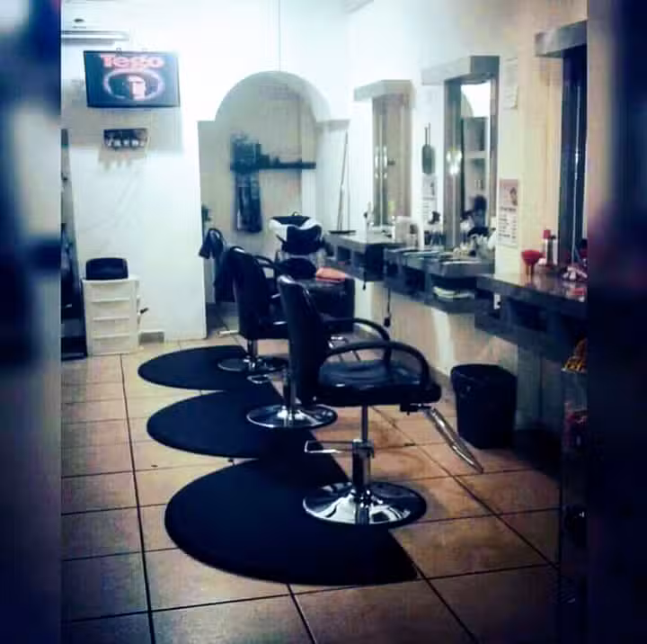 Peluqueria & Barberia Innova
