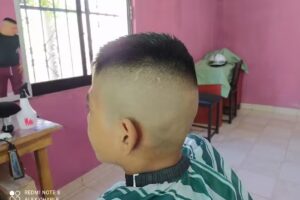 PELUQUER&Iacute;A CONTRERAS