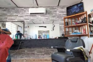 PELUQUER&Iacute;A DANIEL