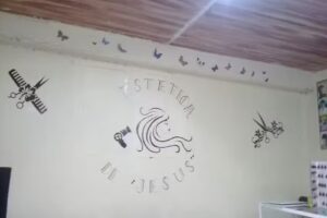 Peluquer&iacute;a &ldquo;De Jesus&rdquo;