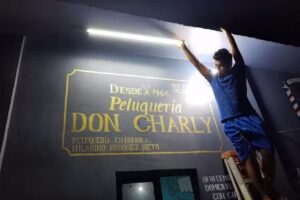PELUQUER&Iacute;A &ldquo;DON CHARLY&rdquo;