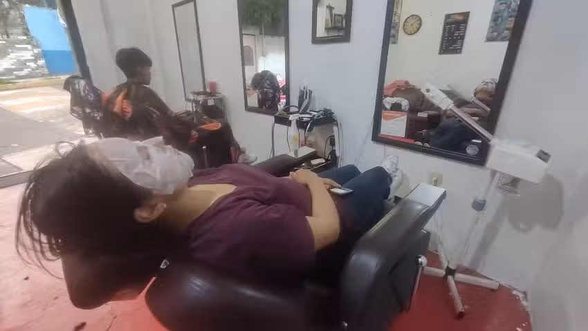 Peluquer&iacute;a &ldquo;El caballero&rdquo;