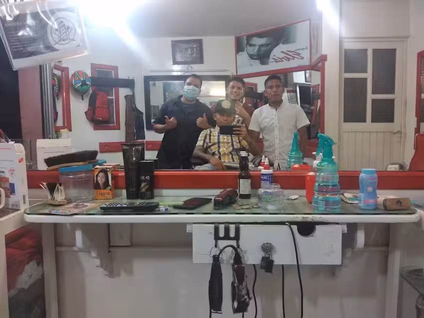 Peluquer&iacute;a Ideal
