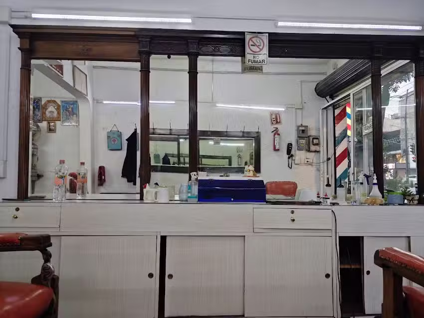 PELUQUER&Iacute;A INTERNACIONAL