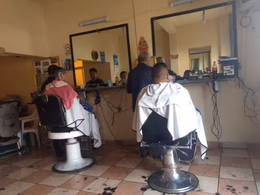 PELUQUER&Iacute;A IVAN