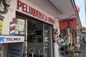 Peluqueria La Ondina Clip