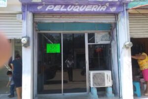 Peluquer&iacute;a los tres caballeros