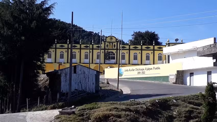 PELUQUERIA OLIVARES