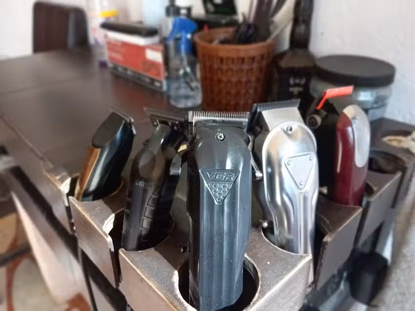 Peluquer&iacute;a Retro Barber Shop