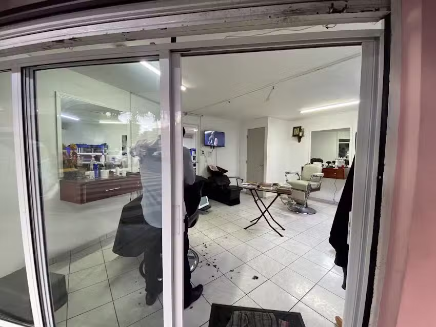 Peluquer&iacute;a Revoluci&oacute;n