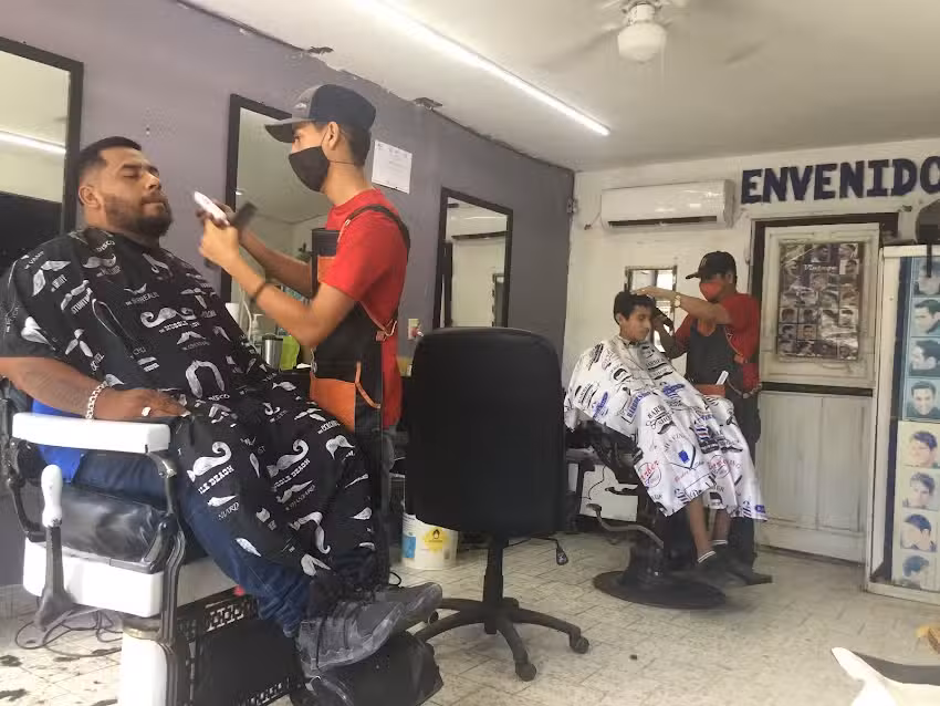 Peluquer&iacute;a REY