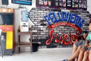 Peluquer&iacute;a Salvador Y Luis