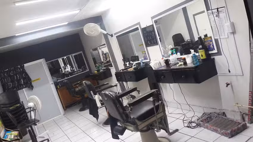 PELUQUER&Iacute;A SANTACRUZ JR.